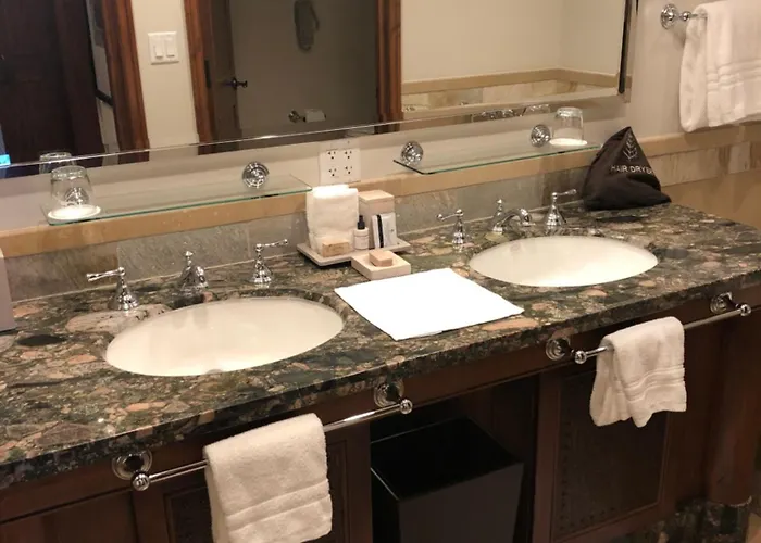 The Four Seasons Aparthotel Teton Village